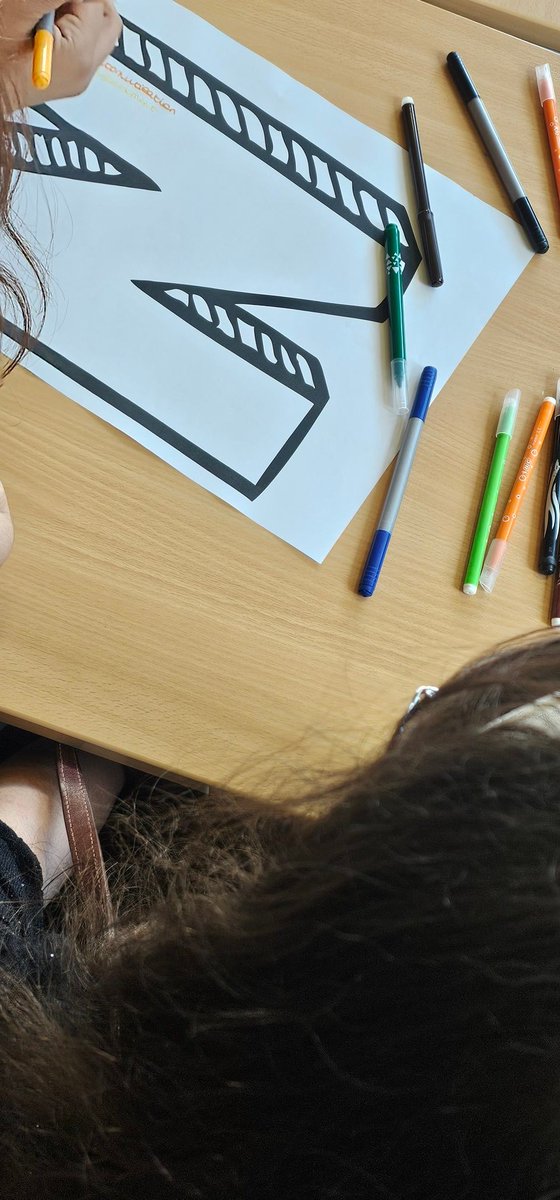 VirginieSelmi's tweet image. Des ateliers riches pour #Repérer les signaux faibles et avoir la connaissance des conséquences du harcèlement avec @Lycee_Beauvoir @LyceeHessel31 et le Lycée Toulouse Lautrec. Des ateliers des échanges. Bravo aux élèves pour leur investissement