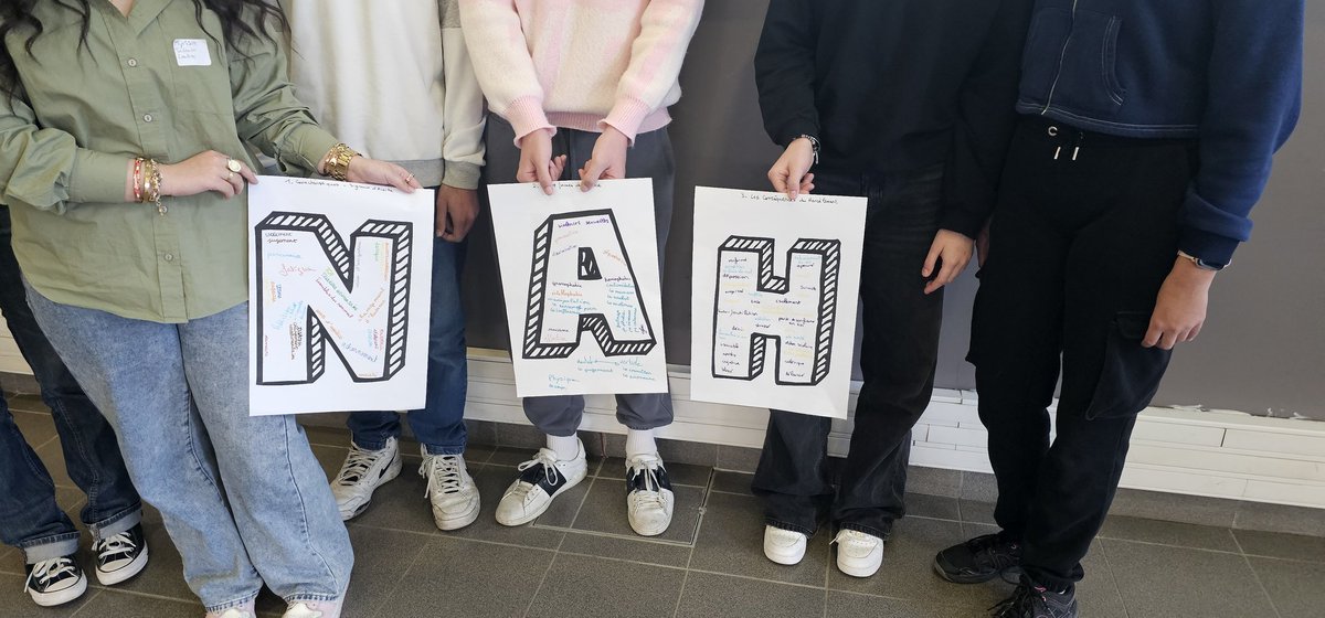 VirginieSelmi's tweet image. Des ateliers riches pour #Repérer les signaux faibles et avoir la connaissance des conséquences du harcèlement avec @Lycee_Beauvoir @LyceeHessel31 et le Lycée Toulouse Lautrec. Des ateliers des échanges. Bravo aux élèves pour leur investissement