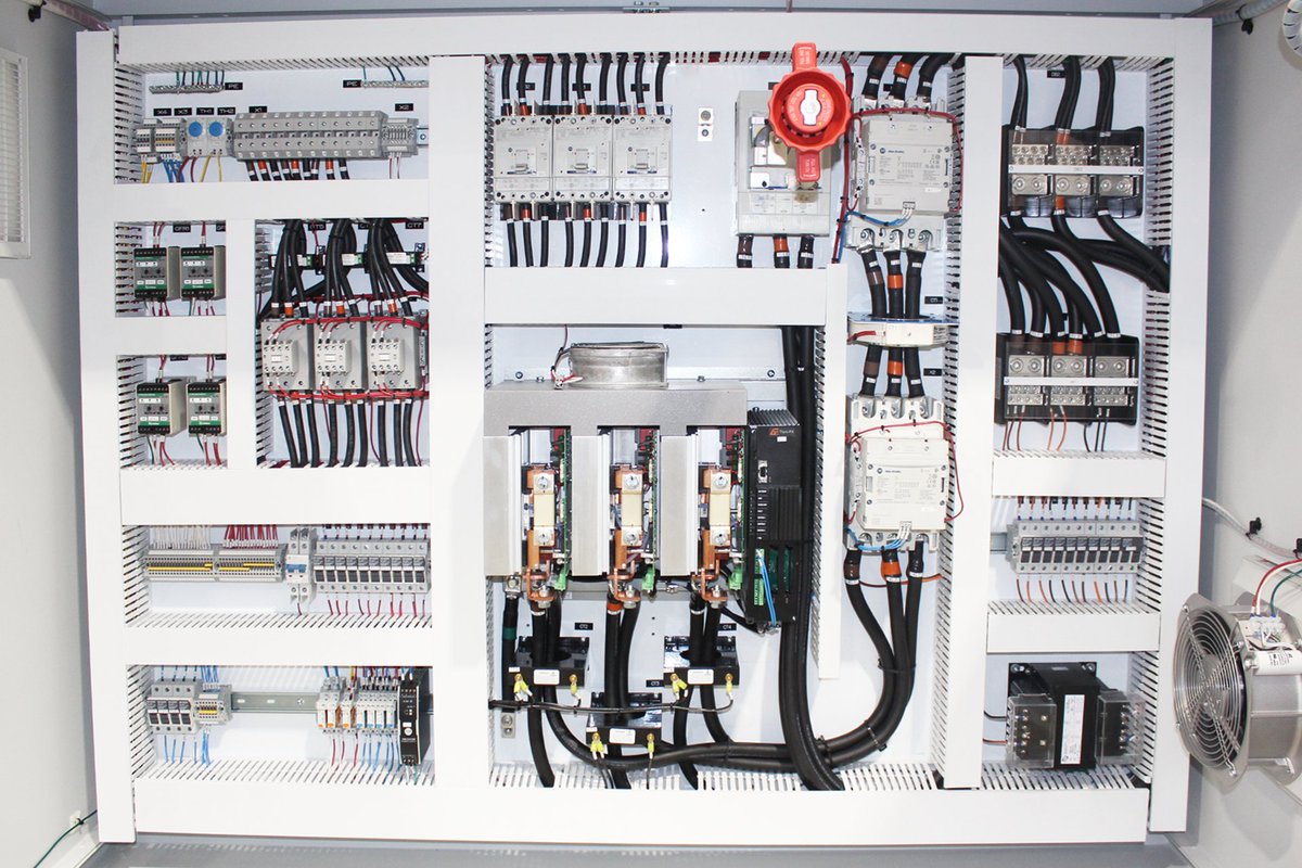 SCControls's tweet photo. Control panels are crucial in the chemical industry. Panels provide operators with a central point to monitor and control chemicals and processes. From safe and efficient operation to regulating chemicals and amounts, panels maintain product quality in the chemical industry. https://t.co/T9f2FAiVcE
