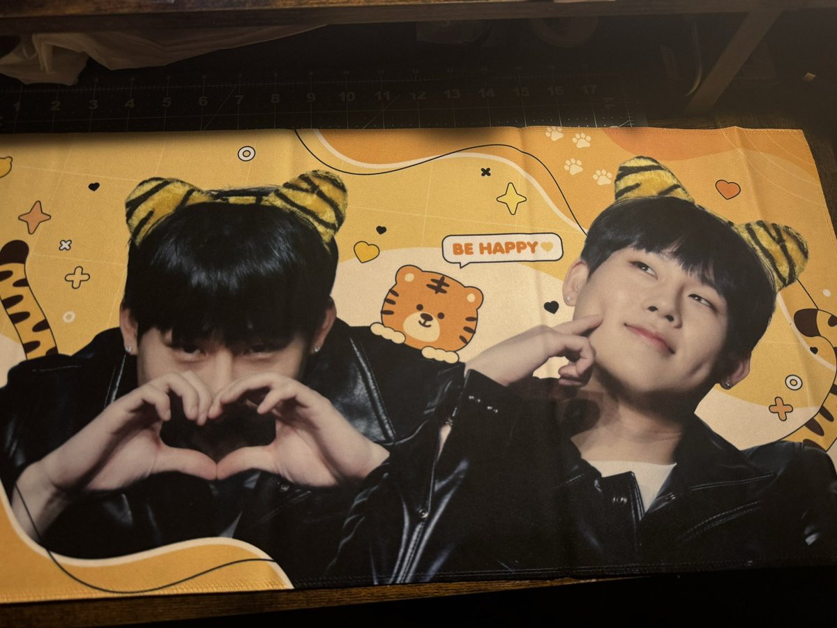 lovingforhoney's tweet photo. Thank you for Jooheon I love it!!!! Absolutely love the freebies 🥹🥹🥹 #chaerryreviews https://t.co/BJSsWLopUk