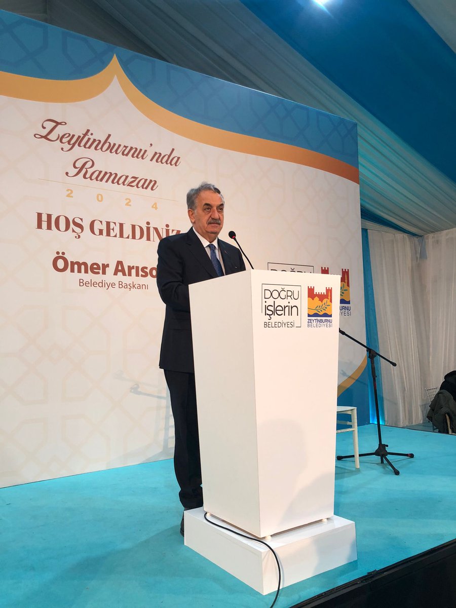 Hayati_Yazici's tweet photo. Zeytinburnu Belediye Başkanımız Sn. Ömer Arısoy ve İlçe Başkanımız Sn. Selami Delibalta ile birlikte sandık kurulu üyelerimizle iftar yemeğinde bir araya geldik.

Bu zor görevi üstlenen ve Milletimizin emaneti sandıklara sahip çıkma görevini ifa edecek olan sandık kurulu üyelerimize kolaylıklar diliyorum. 

Hep birlikte kazanacağız.

#HazırızKararlıyız