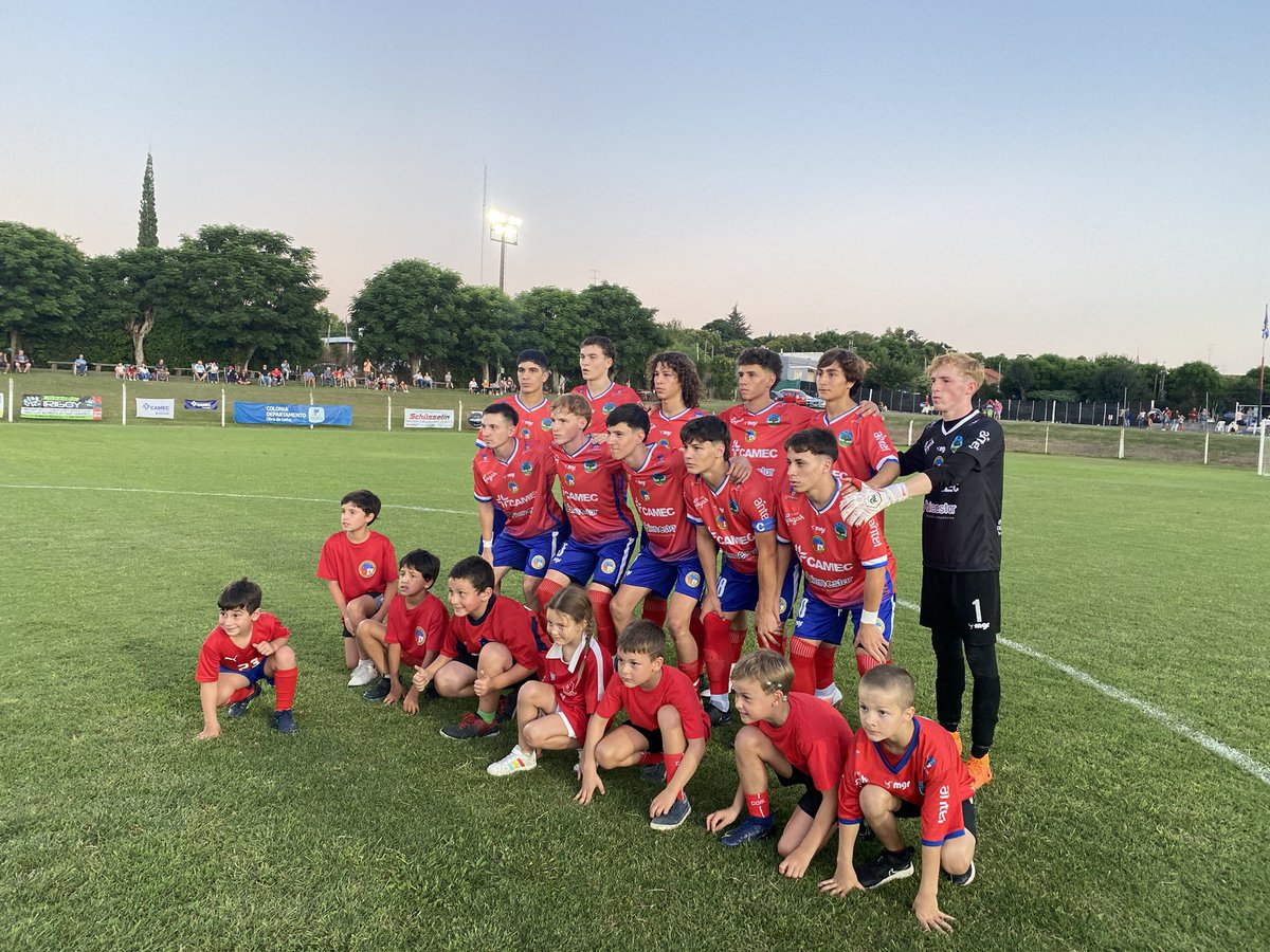 #CopaOFI | 𝐒𝐄𝐌𝐈𝐅𝐈𝐍𝐀𝐋 - 𝐈𝐃𝐀

🗓️ 23/3

Sub18:
Maldonado 🆚 Federación Colonia
⌚️16hs
🏟️ Estadio Álvaro Pérez