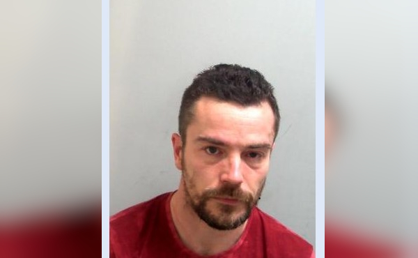 BBCEssex's tweet photo. Essex Police appealing for the public's help in finding missing Lee Mayes, 39, from Clacton https://t.co/Jch9EimRzT https://t.co/6kqIWzzFeD