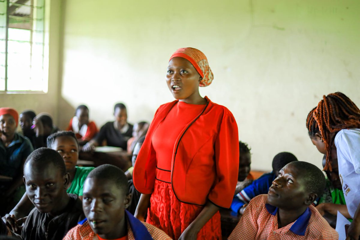 eliteyouthugorg's tweet photo. Young girls need a safe space to thrive smoothly in the society, society that supports their education & guides them throughout their childhood society that denounces early marriages, FGM & create a positive society for all
#buildingSmiles
#amplyingTheirVoices
#EYOUCares https://t.co/wDeACXWmVj