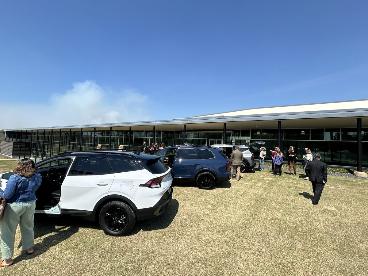 SCCS_CTAE's tweet photo. Thank you to GaDOE Economic Development team and all the participants. We received some great info at the KIA Manufacturing Work Summit. https://t.co/D3TAuGUYBi