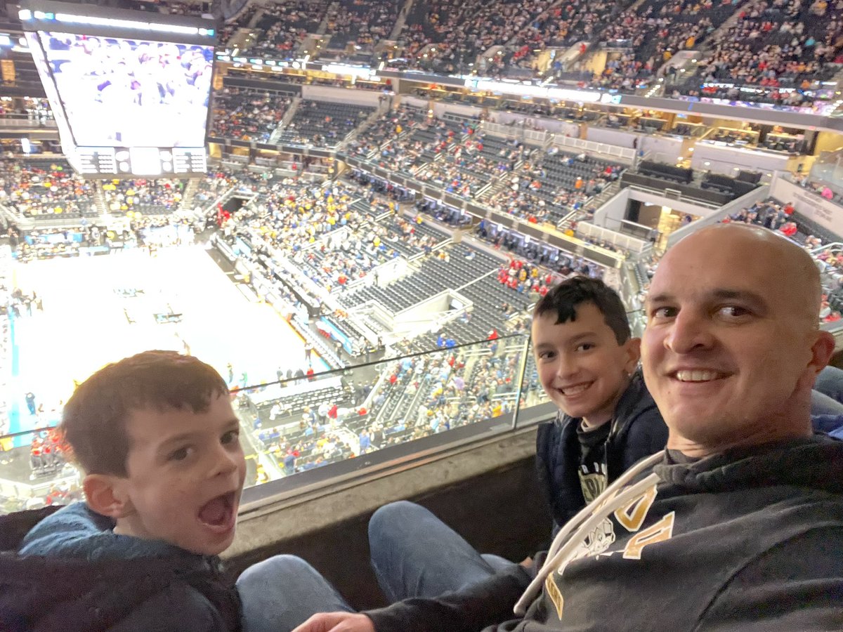 The boys and I taking in some basketball this afternoon #MMSelfie