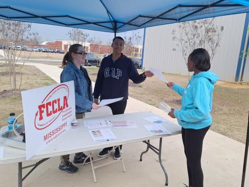 CareerTech_TPSD's tweet photo. Breast Cancer Awareness Night at Tupelo softball game - FCCLA students passed cake pops and breast cancer awareness info.๐ฉท #notjustOctober #fccla #tpsd https://t.co/jr0wzhUGch