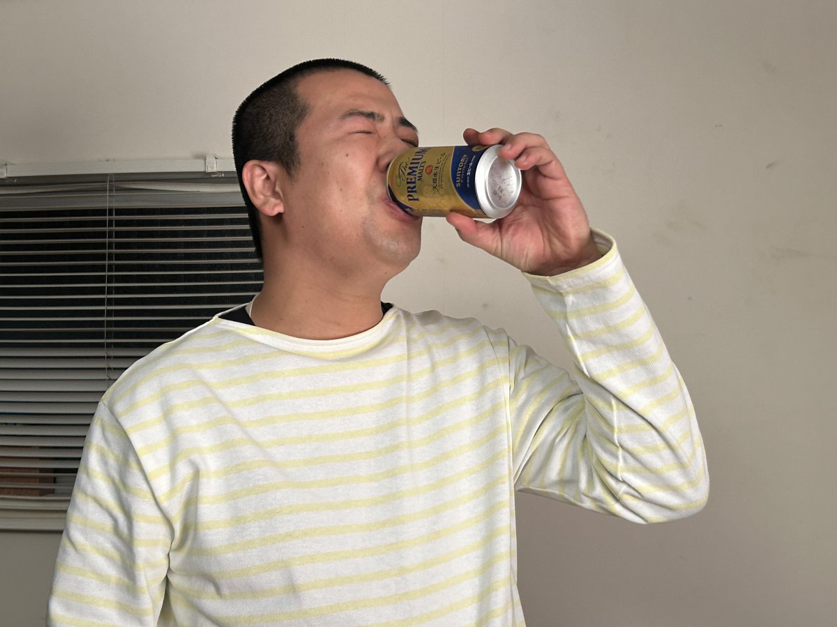 entamerush_jp's tweet image. 🔔CM映像解禁🔔
こっそりローランドも出演！？コットン・きょん＆西村真二 出演『ザ・プレミアム・モルツ』新WEB CM「気づかい仕事人」篇＆メイキング・インタビュー

🎥↓↓CM映像はこちら↓↓🎥
entamerush.jp/tv/2683/

#コットン #きょん #西村真二
#ローランド