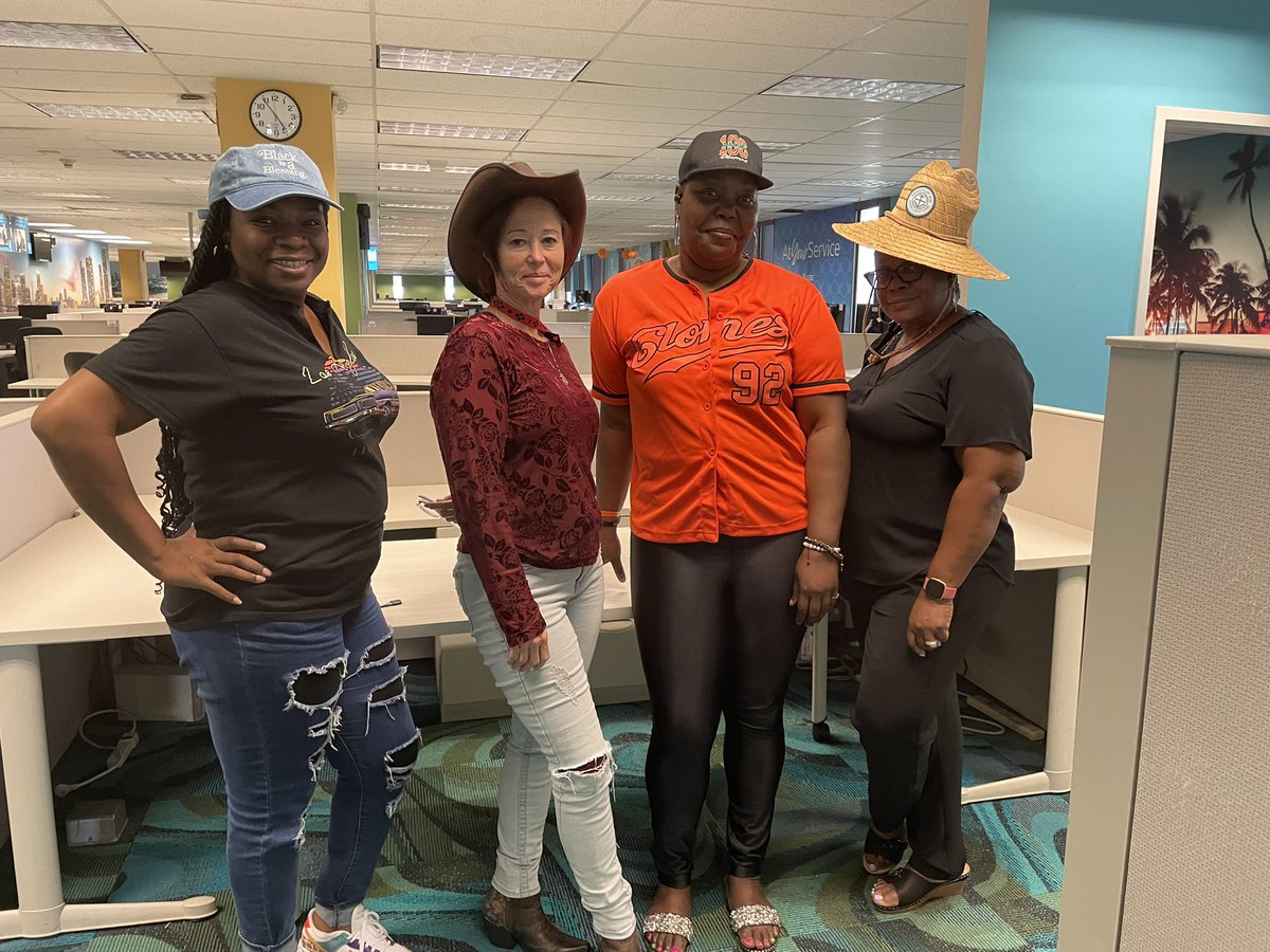 Hat Day. 🧢👒🎩 Don’t these ladies look stylish. #NAC #weRtheNAC #lifeatatt