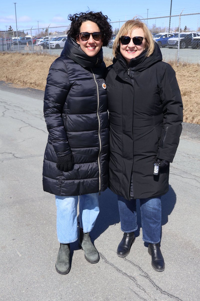 ChenderClaudia's tweet photo. Tim Houston says that he supports collective bargaining but he won't ban scab labour. If he really supported workers, he would pass our anti-scab labour bill like the Feds. #Solidarity @UniforTheUnion https://t.co/0PkAGnTHRd