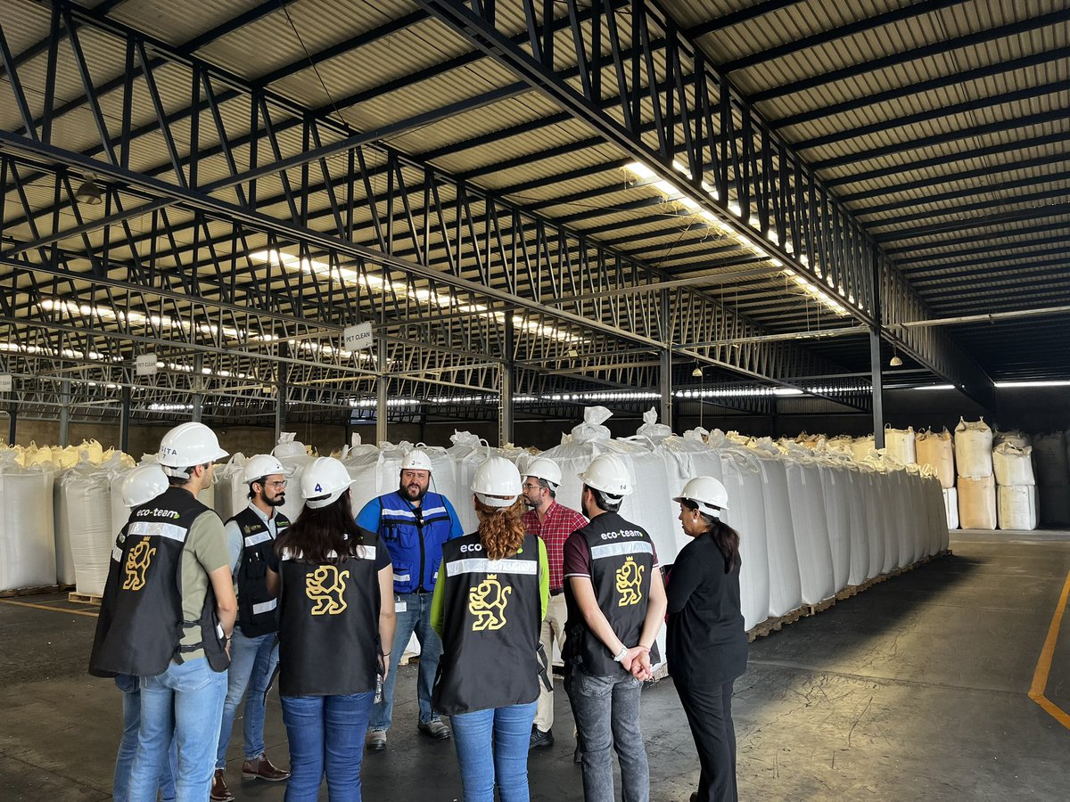 Durante el día de ayer tuvimos de visita a <a href="/Simeprode_NL/">SIMEPRODE</a> , quienes conocieron de cerca la importancia y nuestro proceso de reciclaje. ♻️ Para así concientizar y crear programas de reciclaje en escuelas de Nuevo León.

¡Gracias por visitarnos! 

#riisa #recicla #metales #plástico