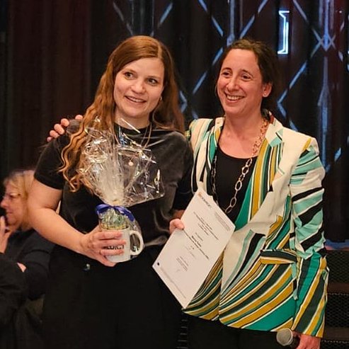 MICROB-PREDICT (@microbpredict) on Twitter photo ๐ข Awarding the best graphical abstracts for upcoming MICROB-PREDICT papers: ๐๐ฅ๐ฅณ
..and the winners are...
Lore van Espen from <a href="/KU_Leuven/">KU Leuven</a>
Marisa Keller from <a href="/BorkLab/">Bork Group at EMBL Heidelberg moved to BlueSky</a> and
Alexandra Philipps from <a href="/ucl/">UCL</a>
Congratulations! Well deserved!
<a href="/LoreVanEspen/">Lore Van Espen</a> <a href="/MaelscherMarisa/">Marisa Isabell Keller</a> <a href="/RajivJalan1/">Prof Rajiv Jalan</a> ๐ข Awarding the best graphical abstracts for upcoming MICROB-PREDICT papers: ๐๐ฅ๐ฅณ
..and the winners are...
Lore van Espen from <a href="/KU_Leuven/">KU Leuven</a>
Marisa Keller from <a href="/BorkLab/">Bork Group at EMBL Heidelberg moved to BlueSky</a> and
Alexandra Philipps from <a href="/ucl/">UCL</a>
Congratulations! Well deserved!
<a href="/LoreVanEspen/">Lore Van Espen</a> <a href="/MaelscherMarisa/">Marisa Isabell Keller</a> <a href="/RajivJalan1/">Prof Rajiv Jalan</a>