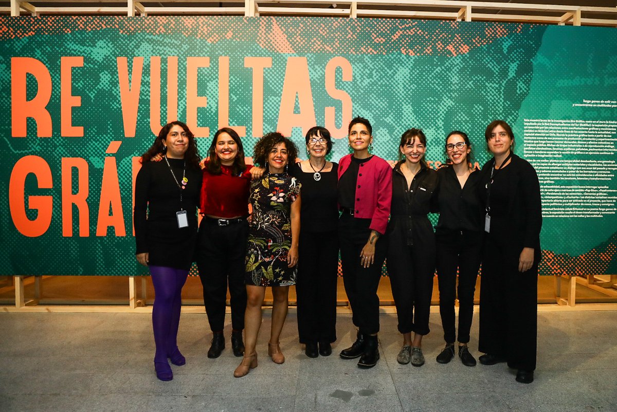 CCPLM's tweet photo. 👉Ya inauguramos “Re vueltas gráficas. Multitudes para cambiar la vida”, exposición bajo la curadoría de las investigadoras de la Red Conceptualismos del Sur: Nicole Cristi, Javiera Manzi, Isidora Neira, Cynthia Shuffer y Paulina Varas. https://t.co/YVFXwBFQV0