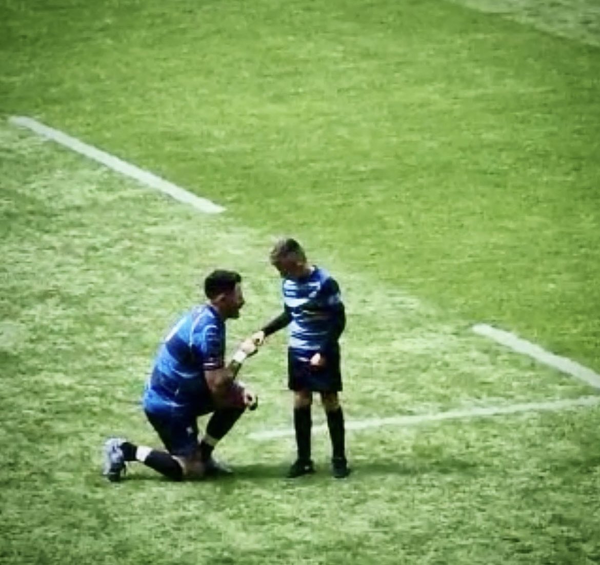 Nathan Jones tweet media