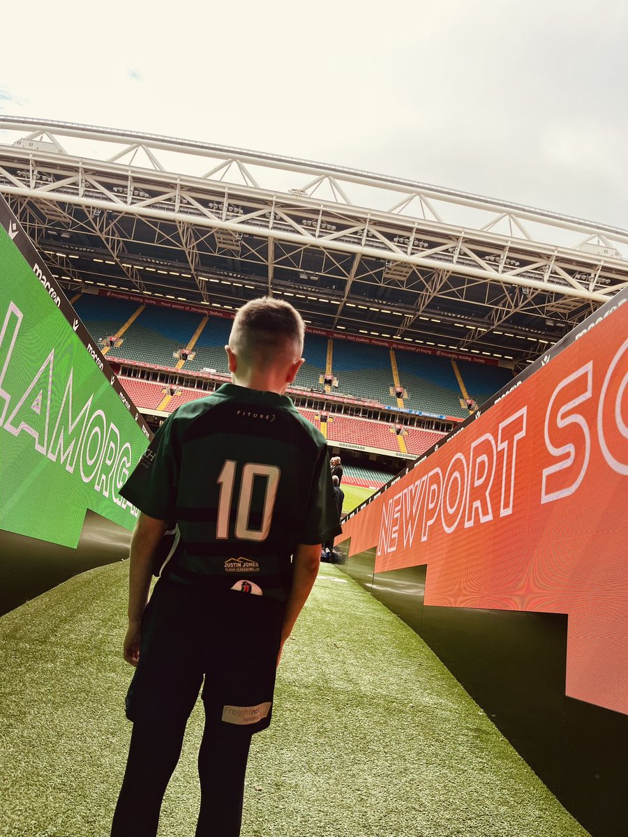 Nathan Jones tweet media