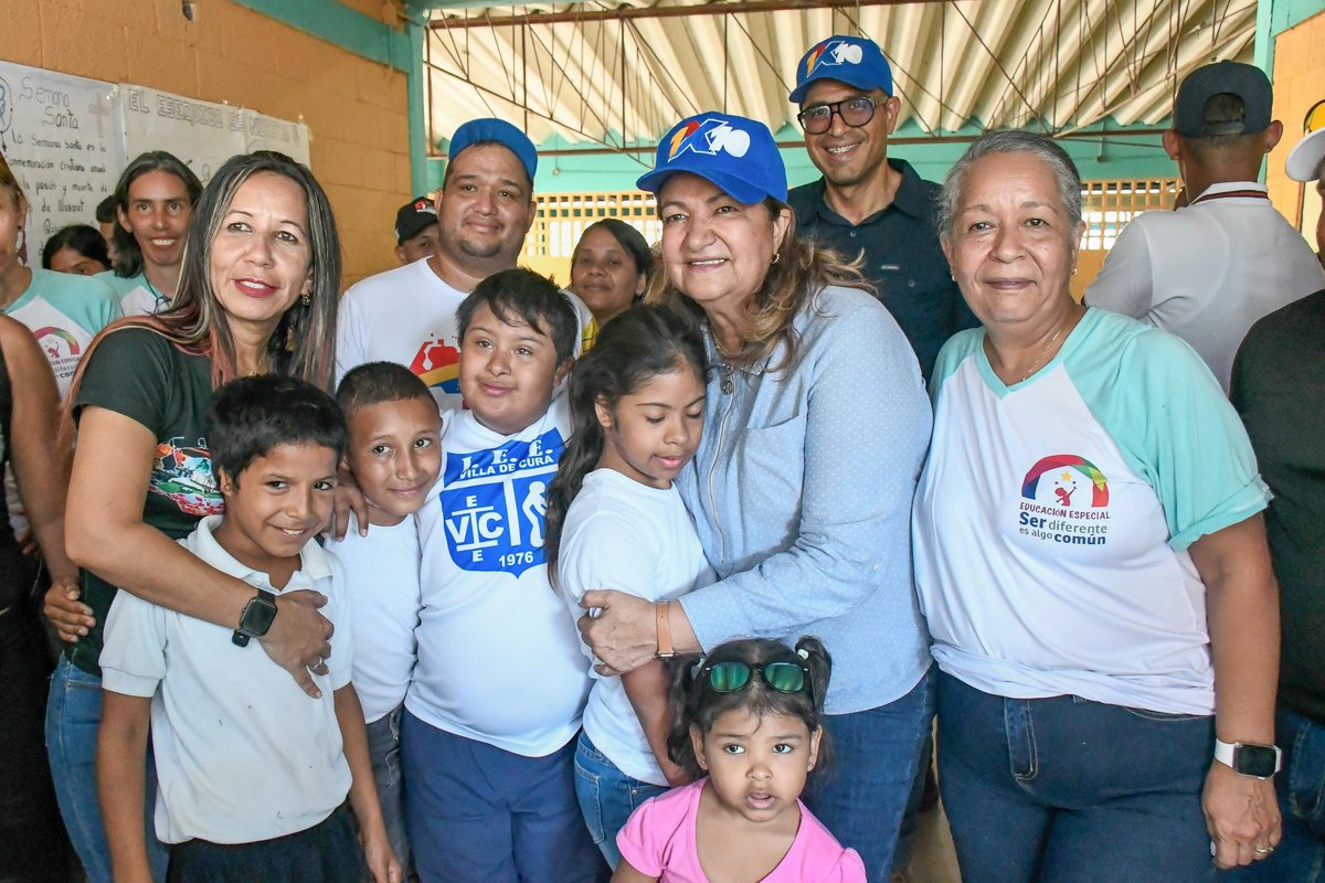 Visitamos e inspeccionamos los espacios del Instituto de Educación Especial Villa de Cura, municipio Zamora. Próximamente será intervenida por el 1x10 del Buen Gobierno y las Bricomiles. @NicolasMaduro @MPPEDUCACION