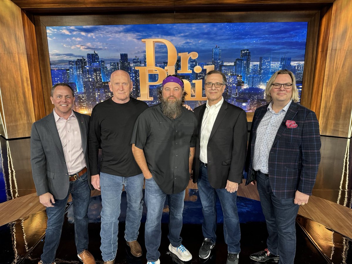 behaviorpanel's tweet photo. Willie Robertson from Duck Dynasty came by for a visit!

#thebehaviorpanel #tbp #tbpthursdays #bodylanguage #behaviorprofiling #thepanelists #behavior  #youtube #panel #duckdynasty #drphil https://t.co/T66JtdF0Il
