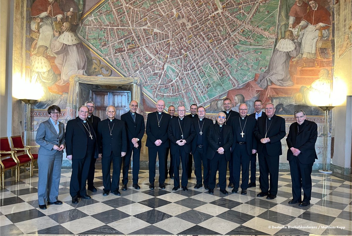 Vertreter der Römischen Kurie und der Deutschen #Bischofskonferenz trafen sich heute im #Vatikan, um den beim Ad-limina-Besuch der deutschen Bischöfe im November 2022 begonnenen Dialog fortzusetzen, zu dem schon ein erster Austausch am 26. Juli 2023 stattgefunden hat. Die…