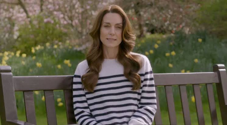 KATE MIDDLETON revela CANCER. 

A princesa foi submetida a uma cirurgia abdominal em janeiro, cuja biópsia revelou a presença de câncer.