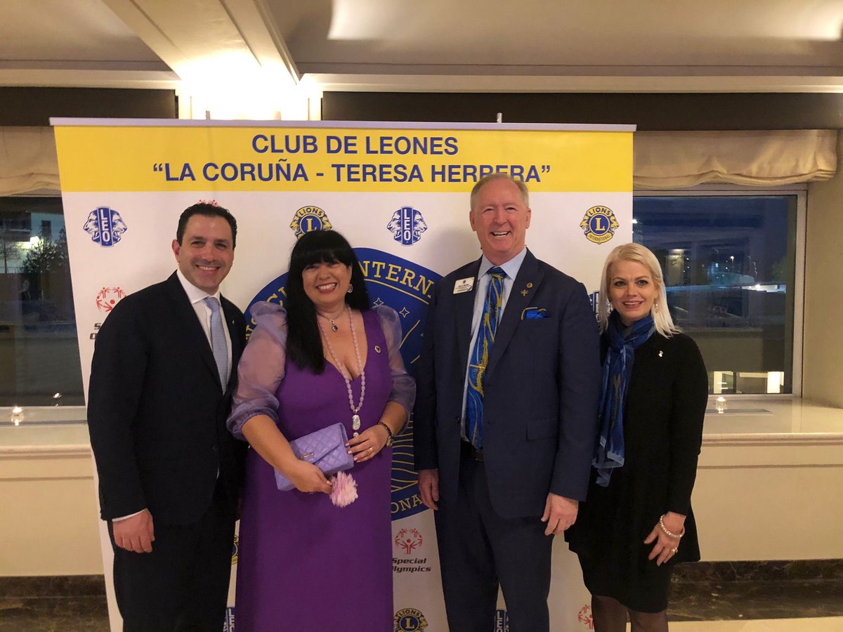 soeuropeeurasia's tweet photo. A SOEE delegation led by President David Evangelista joined a gala dinner hosted by @lionsclubs in La Coruña, Spain, with LCIF Chairperson Brian Sheehan, Lion Lori Harr Sheehan, and Lions Clubs Spain Council former President Paula Gundin in attendance.

#SpecialOlympics https://t.co/9XGMkhgh8V