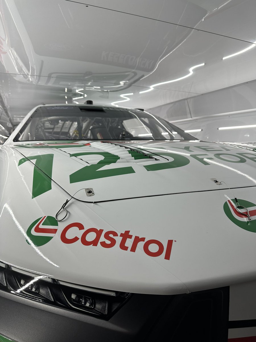 RFKracing's tweet photo. Can confirm we do have a spare chassis for this weekend https://t.co/o53FglgGim