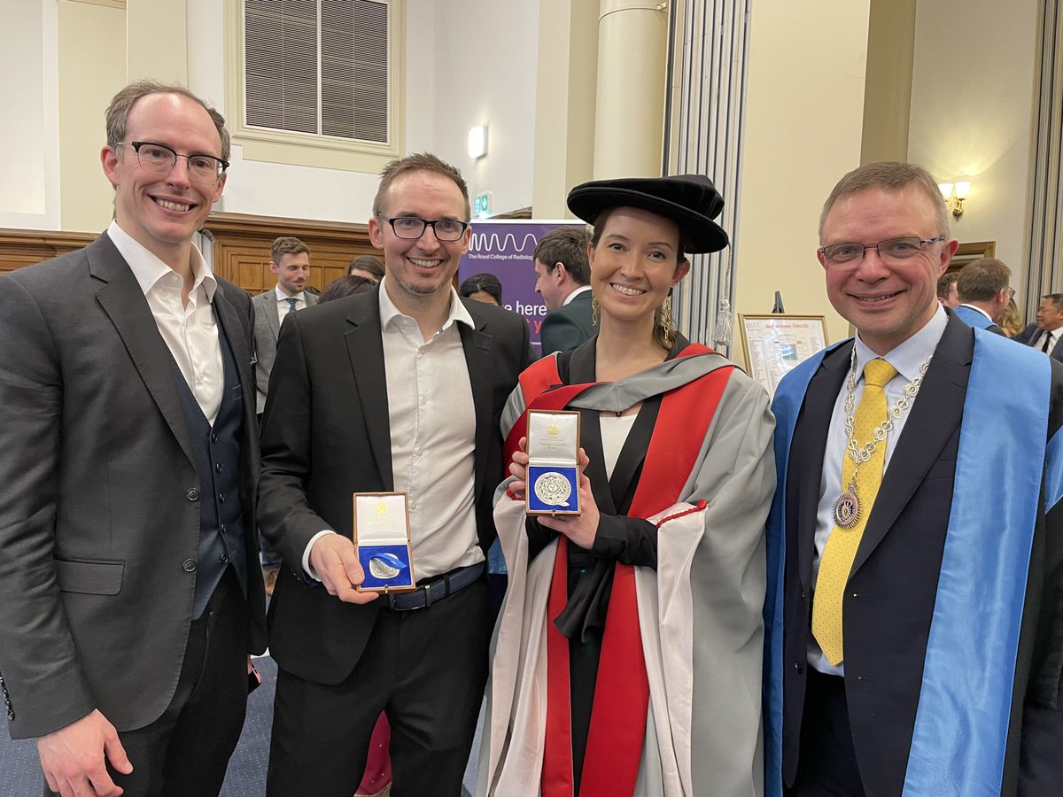Great to celebrate today at the @RCRadiologists new fellows admission ceremony with @JWeirMcCall and two medal winners Dr Andy Swift as Roentgen Professor and @SusieShels for delivering an inspirational Crookshank lecture