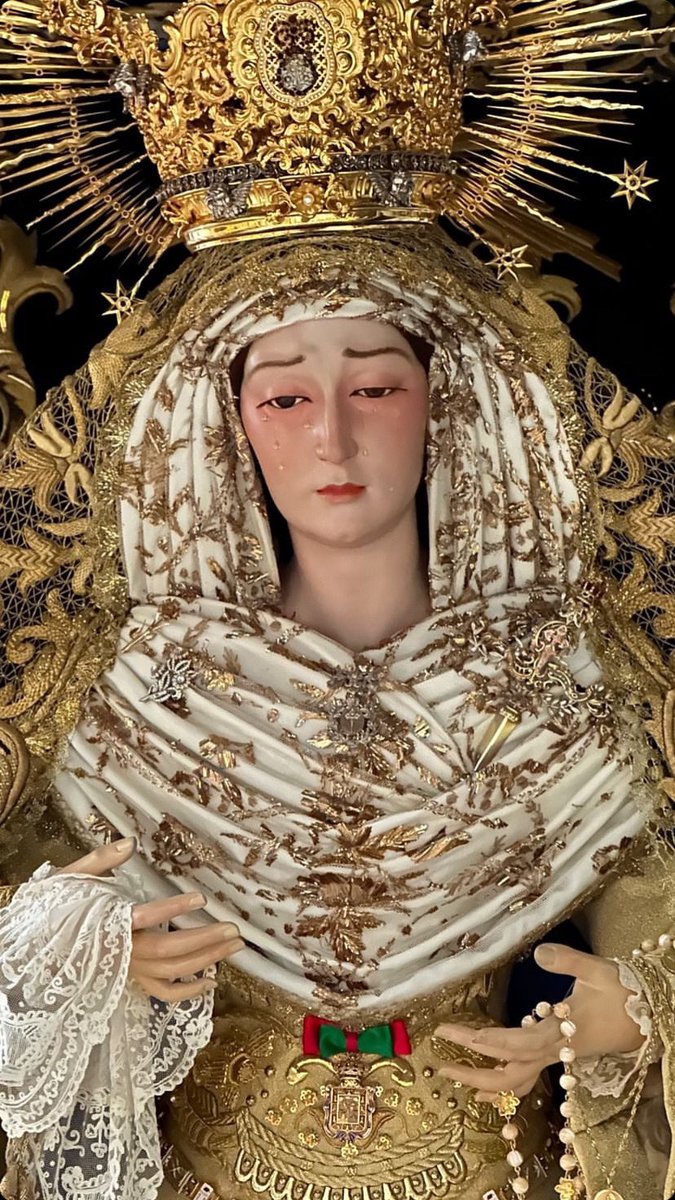HuertoGranada's tweet photo. María Santísima de la Amargura Coronada ya espera en su paso de palio la llegada de un nuevo Lunes Santo. https://t.co/vgKppQ4gIT