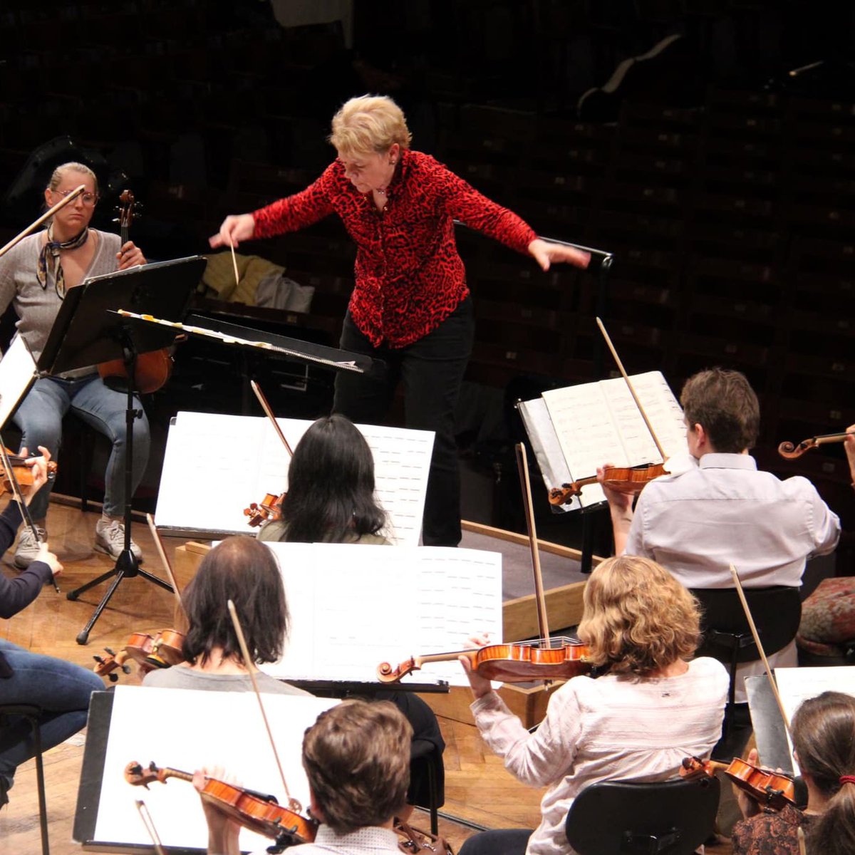 Marin Alsop (@marinalsop) on Twitter photo Wonderful to work with the <a href="/rsowien/">ORF Radio-Symphonieorchester Wien</a> on a fantastic program titled "Fo(u)r Women," featuring violinist <a href="/PatKopViolin/">Pat Kop</a> at the <a href="/Konzerthauswien/">Wiener Konzerthaus</a>! Wonderful to work with the <a href="/rsowien/">ORF Radio-Symphonieorchester Wien</a> on a fantastic program titled "Fo(u)r Women," featuring violinist <a href="/PatKopViolin/">Pat Kop</a> at the <a href="/Konzerthauswien/">Wiener Konzerthaus</a>!