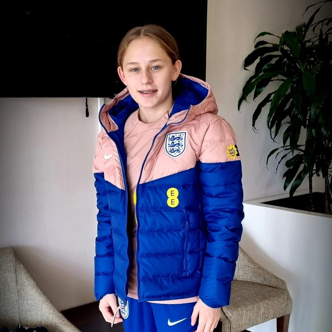 Shae has teamed-up with England U15s today! All the best! 💙