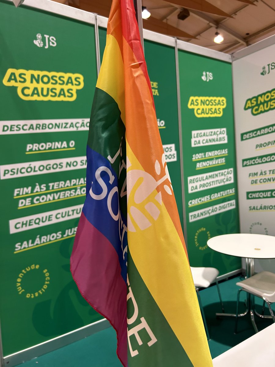 ritamariamatias's tweet photo. A nova cassete da IL é a preocupação de uma possível aliança entre CH e o PS. Preocupa-me muito mais a aliança entre a IL e o PS na implementação:
- da ideologia de género nas escolas e universidades,
- da cultura da morte
- da agenda Woke
- do terrorismo climático às nossas carteiras
A aliança entre socialistas e liberais não é inédita. Veremos as cenas dos próximos capítulos!