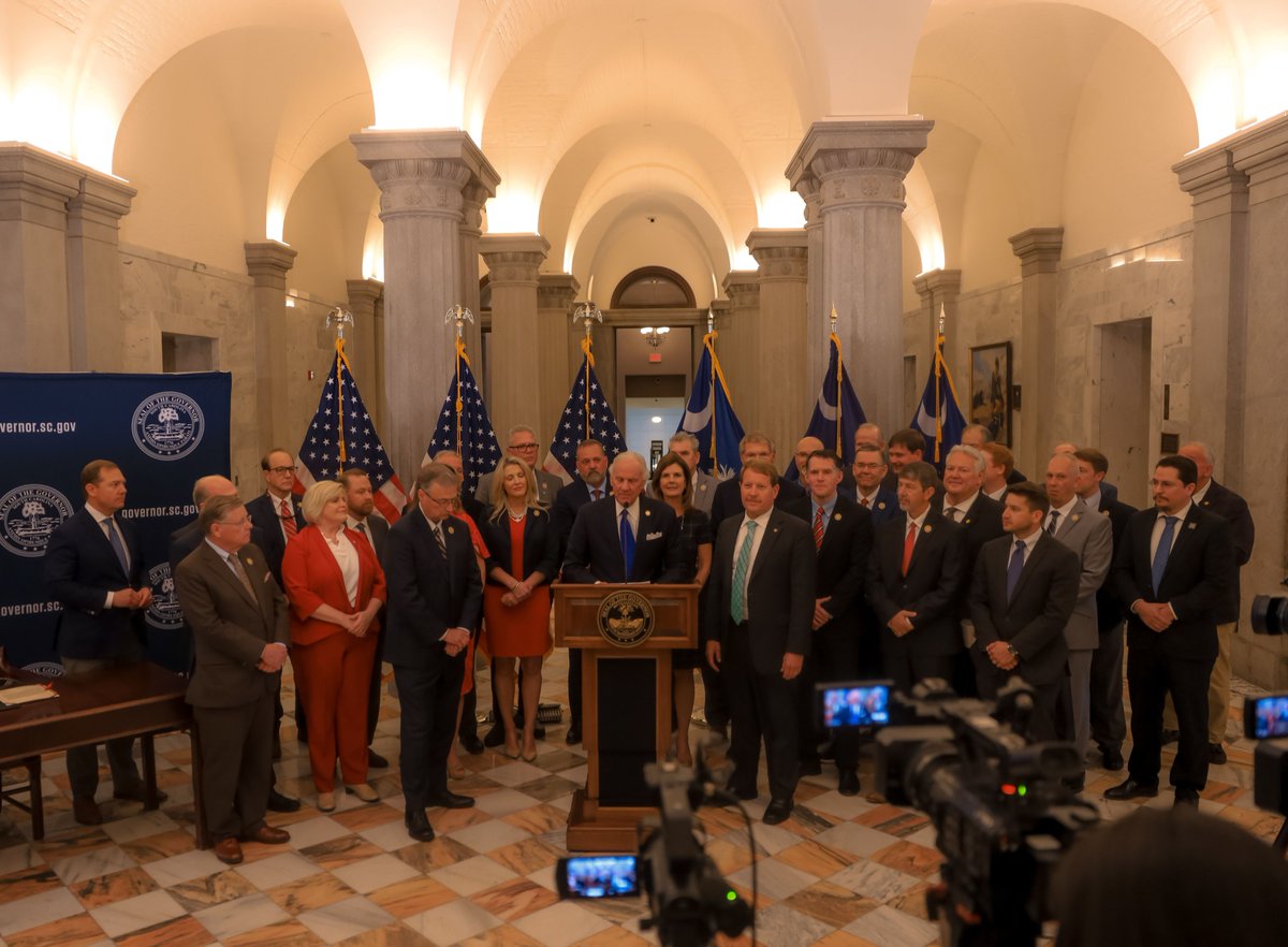 Ceremonial bill signing for Constitutional Carry H. 3594. Many are here because they fought for this bill... some were there because they didn't and wanted to be seen. Either way, we're looking ahead to the primaries. Tyranny never sleeps. #sctweets #scleg #scpol