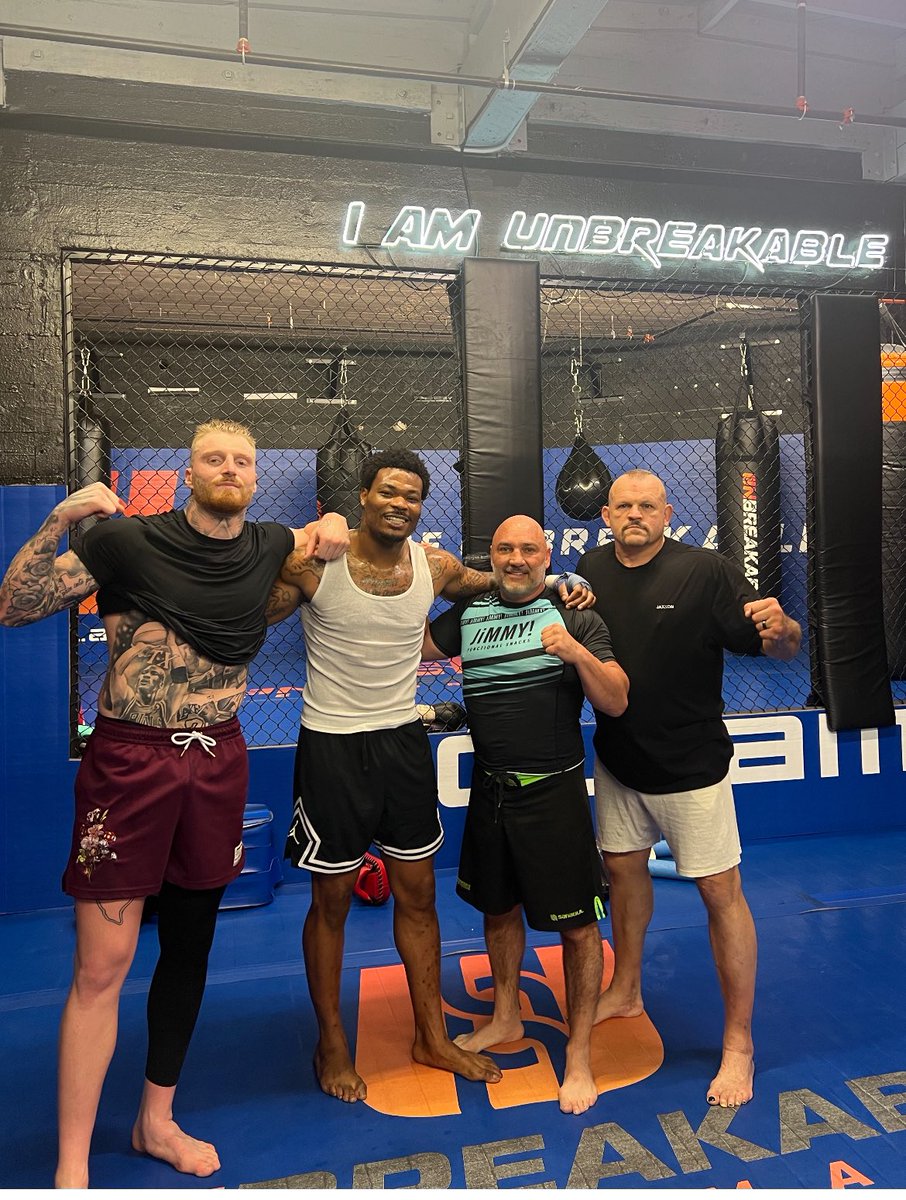 GREATTTT week of work!!!! Now I need like a 4 day ice bath. @CrosbyMaxx @DerwinJames @chuckliddell @unbreakable #unbreakableperformance #unbreakable #raiders #chargers #iceman #nfloffseason #training #mma #MMAforNFL