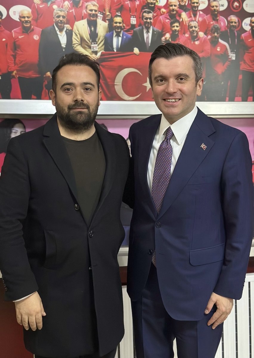 ahmetteceren's tweet photo. Kıymetli ağabeyim, teşkilatımızın gururu, Aile Sosyal Hizmetler Bakan Yardımcımız, Büyükelçi @yavuzselimkiran https://t.co/m5OHBCjKoy