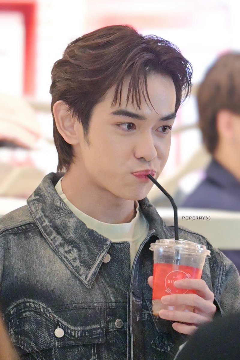 _morningstar_p's tweet photo. น่ารั้กกกก
สามารถดูนตดูดน้ำได้ตลอดวัน ^^
#THIRDxCAMPERLAB
#ThirdLapat #เติร์ดลภัส
#t3group_ent https://t.co/rimz0dQzlW