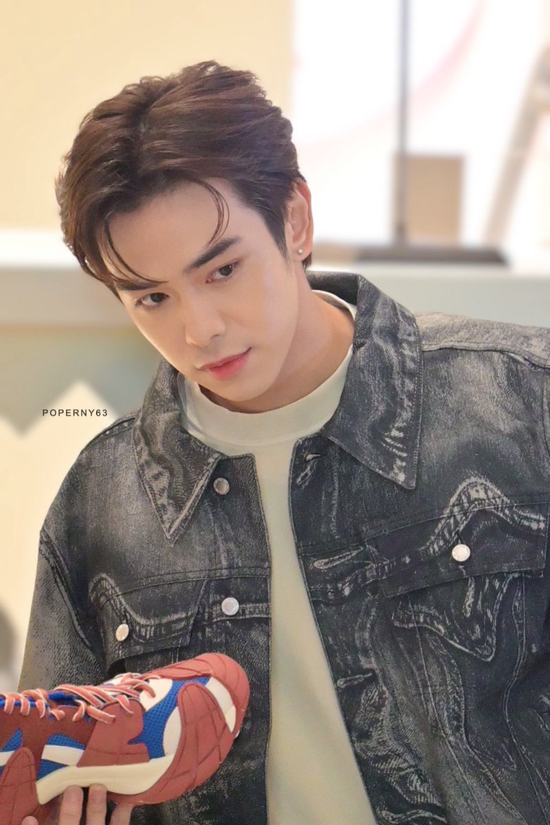 _morningstar_p's tweet photo. ฟีลลิ่งแบบว่าเท่ห์ ก็มาอยู่นะะะะ 😁
#THIRDxCAMPERLAB
#ThirdLapat #เติร์ดลภัส
#t3group_ent https://t.co/rzTaDQ2hCq