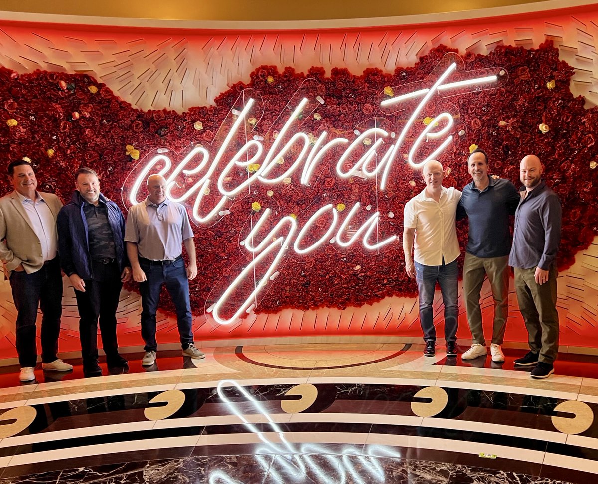 PayWithExtend's tweet image. That's a wrap for #SAPConcurFusion! Check out some of the team's favorite moments. 🙌
@SAPConcur @AmericanExpress @Mastercard
#VirtualCards #VendorPayments #SAPConcurPartner