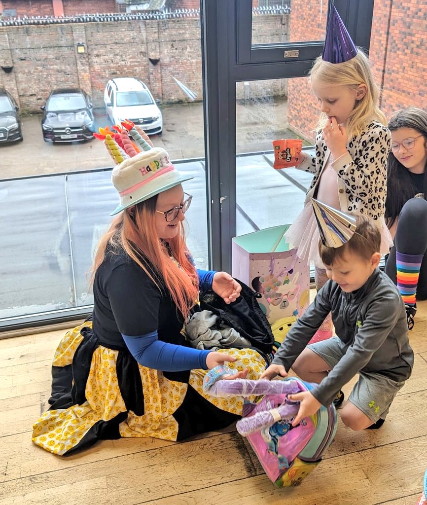 CourtneyPEEK tweet media