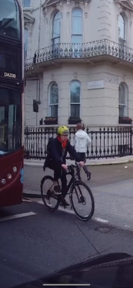 man_like_mike2's tweet photo. As professional drivers we are always aware that some pillock with zero road awareness/sense will have their head down,comes flying up the inside and wasn’t even looking🙄it’s not just drivers, cyclists need to take responsibility🎣 https://t.co/usTlvllqRu