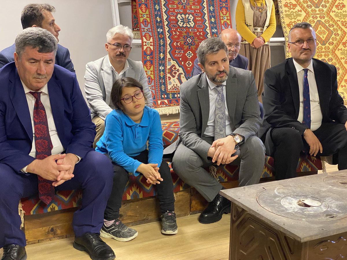 muthem_33's tweet photo. Genel Müdürümüz Sn. @cengizmete ile daire müdürlerimiz kurumumuza ziyarette bulundular  
@tcmeb 
@mebhbogm 
@cengizmete 
@hsynkendirci 
@MersinMEM 
@fazilet_durmus 
@mut_mem 
@HarunHalifeoglu https://t.co/h7QXOoddBb