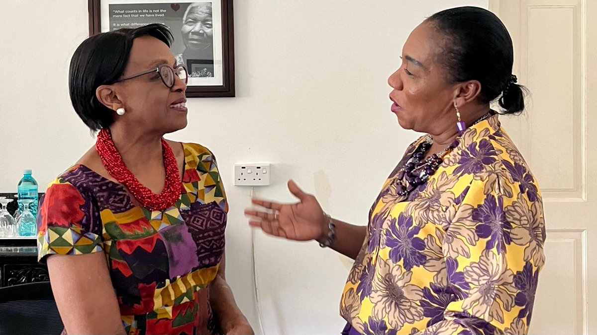 Had rich discussion today with Hon. Marie-Celine Zialor, #Seychelles Minister of Family, Youth &amp; Sports, on the country's ongoing efforts towards multisectoral, life-stages approach to #health service delivery &amp; tackling #NCDs. Appreciate the commitment to making #UHC a reality!