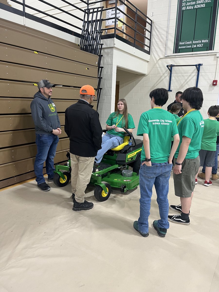 Bryantsuz's tweet photo. Learning about electric lawn mowers @JohnDeere #gcstem24 @GreenevilleCity https://t.co/oiPSCp7kEB