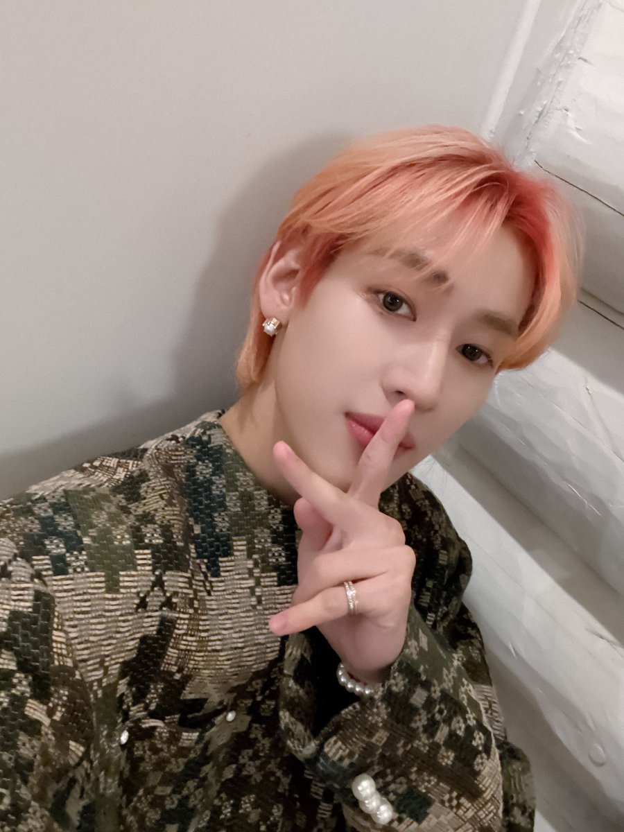 BAMBAMxBAMMIE's tweet photo. [#BBPIC📸]
⠀
뱀이의 선택은 
언제나 아가새야🫶
⠀
#뱀뱀 #BamBam https://t.co/qt4tfDMpo2
