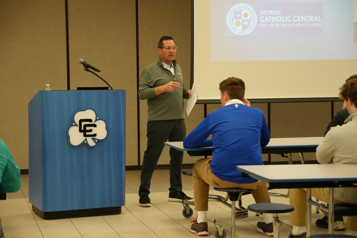 This week, Mark Anderson ’84 discussed the Supply Chain Management industry with Catholic Central High School students as part of the ongoing Career Speaker series Event. Read more: catholiccentral.net/news/latest-ne…