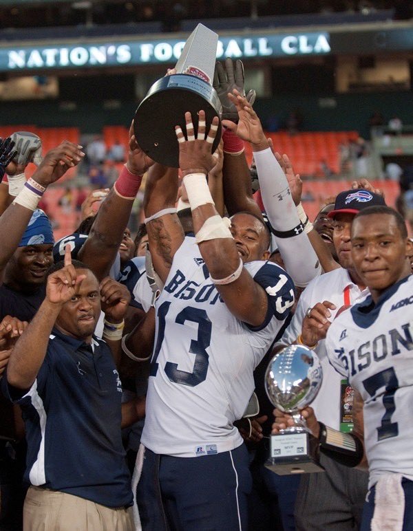 After a great conversation with Coach Tory Woodbury I’m blessed to announce I have received my first Official Offer to Howard University! #agtg @T_Woodbury11 @CowsetteCoach @CoachBaileySHS @Scots_Football