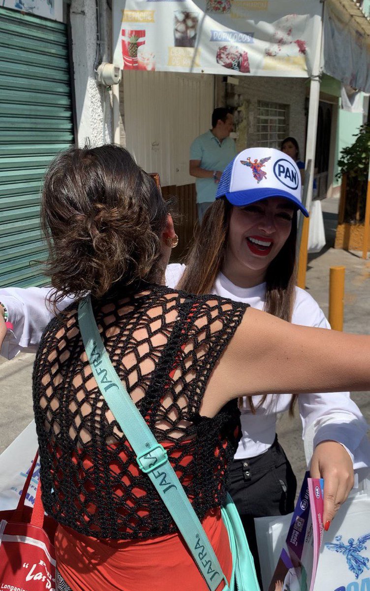 Con esta alegría comenzamos un día más de campaña en #GAM.

Gracias por su recibimiento y gracias por todo su apoyo.

¡VAMOS A GANAR!

#PruebaElCambio #YaSeVan #ElCambioViene