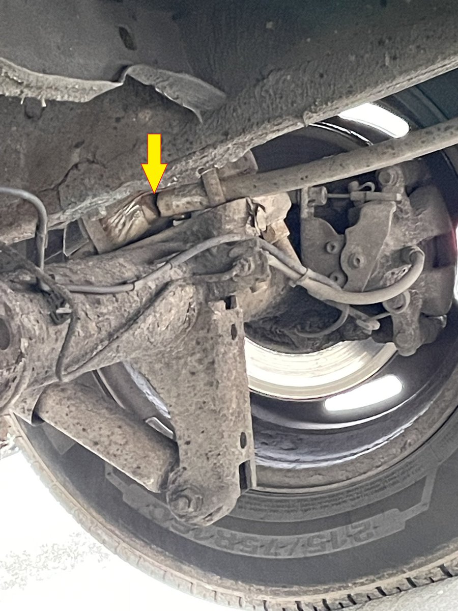 Spring is here! but hopefully the weather won’t be as sorry as this suspension!🌤️

#Van stopped & inspected by the team at #Cuerden🚔

A broken leaf spring discovered by our examiner🔦

Prohibition notice issued,vehicle removed from the road network until repaired✅

#SaferRoads