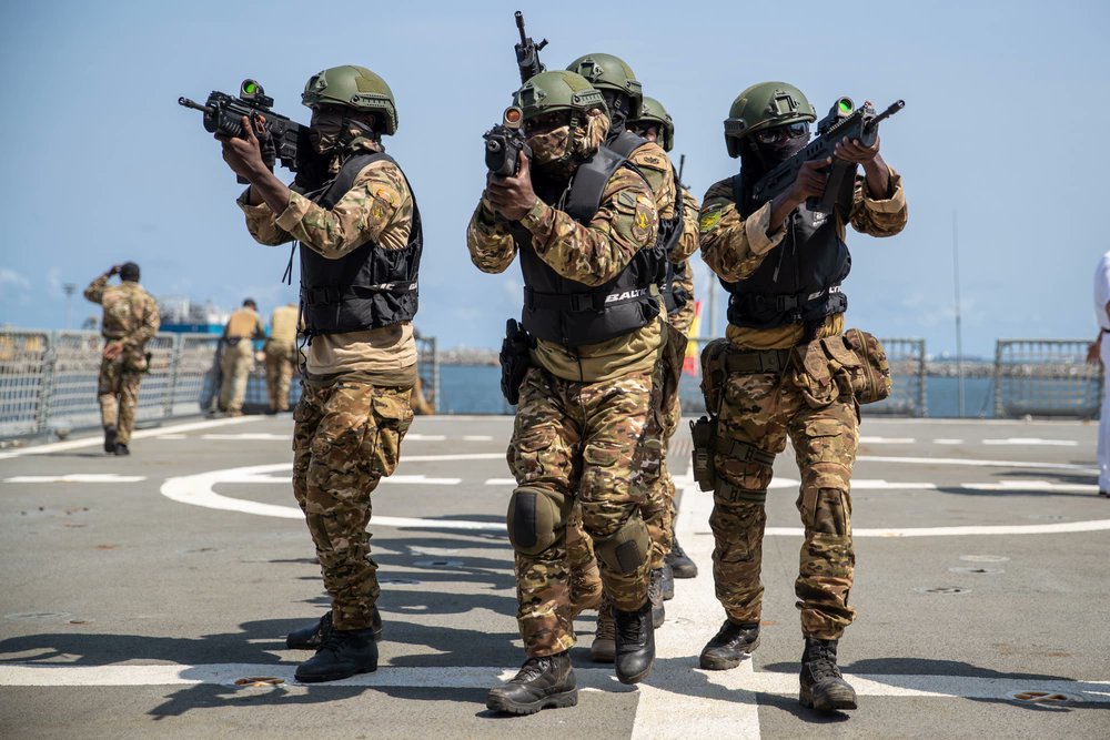 #Flintlock #partner forces from Cote d’Ivoire rehearse maneuvers in preparation for a maritime training event in Volta, Ghana, March 9, 2023. #AfricanPartners from Cote d’Ivoire will also train & host engagements for #Flintlock24, @USAfricaCommand's premier #SOFinAfrica exercise.