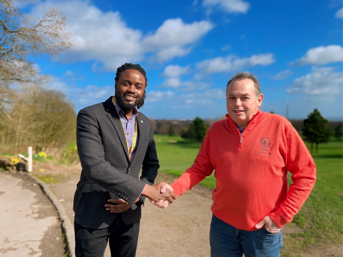 Thrilled to meet with the wonderful members of Queensbury Golf Club! 🌼 Honored and grateful for their support as they select <a href="/mariecurieuk/">Marie Curie</a> as their Charity of the Year. Thank you for your dedication and generosity! ⛳️ #MarieCurie #CommunitySupport #CharityOfTheYear
