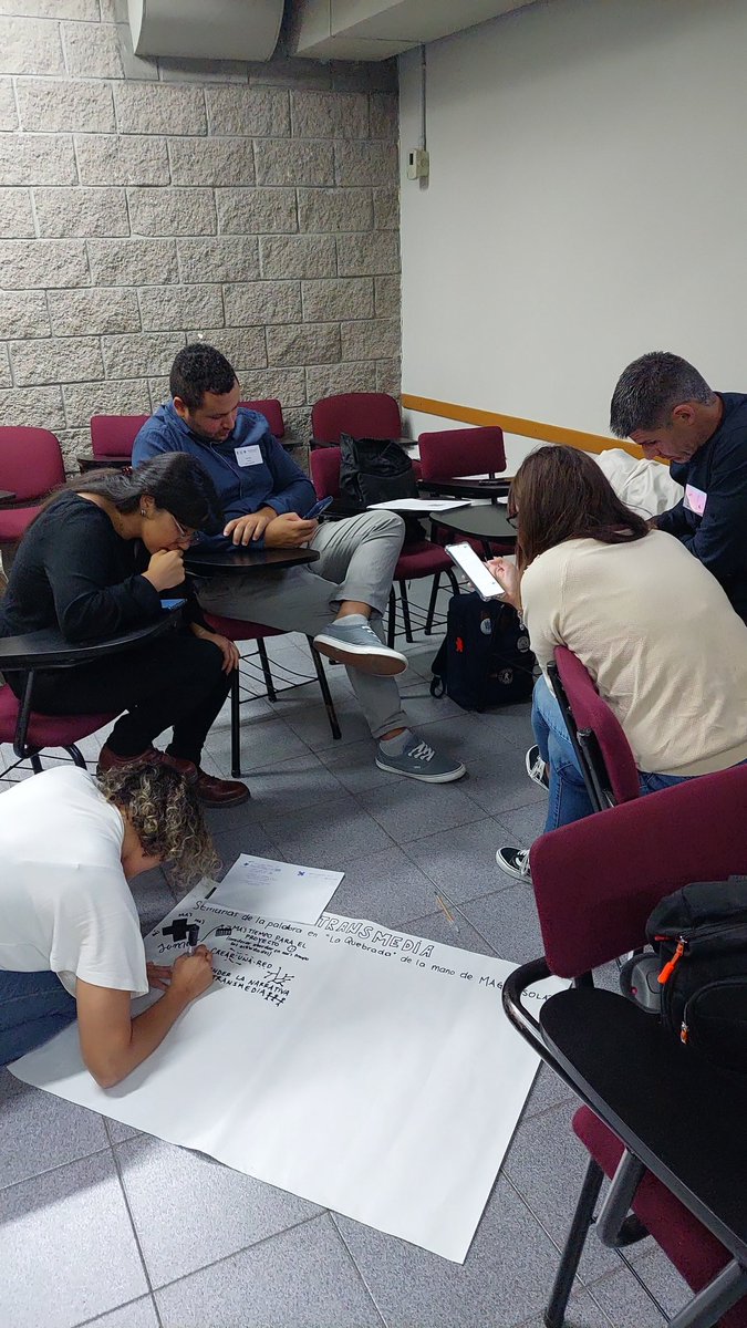 ¡Volvimos al coloquio final presencial en la diplo 🥳!! Tiempo de encuentro, intercambio y manos a la obra para cerrar un año de aprendizajes potentes.  #coloquiopent