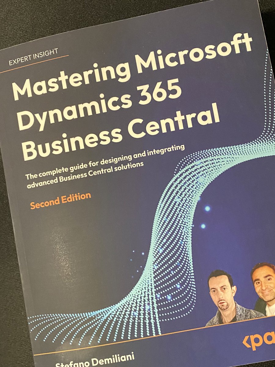 NYnakayama898's tweet photo. @demiliani 🤩 
I got it today.
Amazon told me it would be April 20th, right? It’s March. 👍 
#msdyn365bc #businesscentral https://t.co/M5Fx3QCqzn